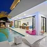 Large Luxury Modern Mansion Sleeps 8 Up To 50