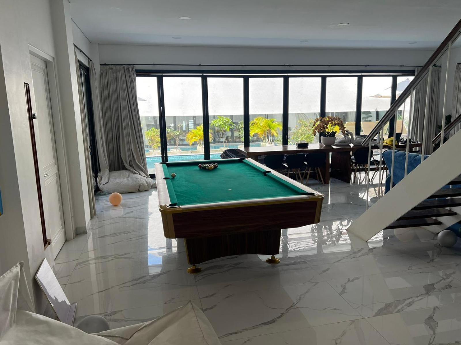 Villa Large Luxury Modern Mansion Sleeps 8 Up To 50 Seminyak (Bali)